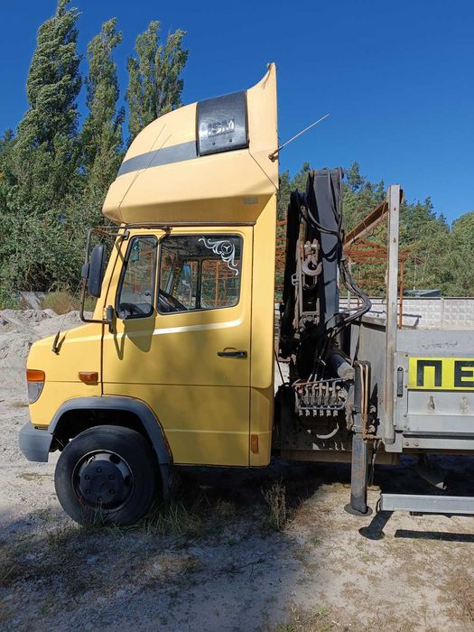 Mercedes-Benz VARIO 815 D грузовой бортовой 2001г.