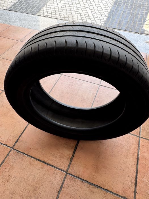 2 pneus Michelin 195/55R 16