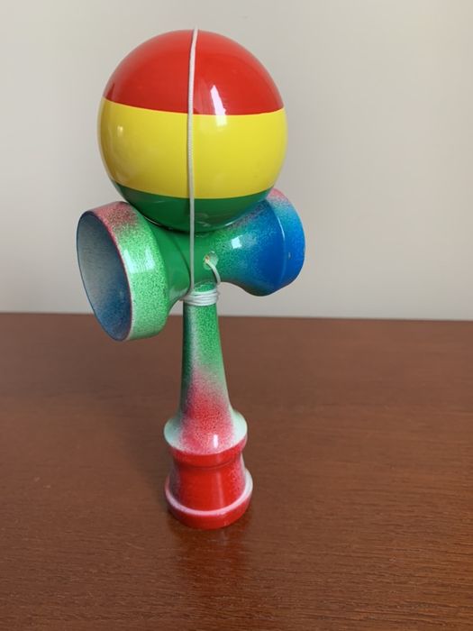 Kendama japońska zabawka tęczowa