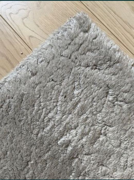 Szary dywan 100x150