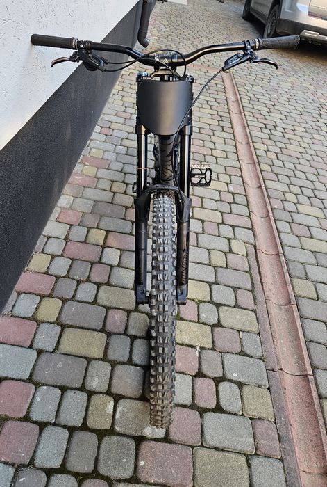 YT Tues 2016 року