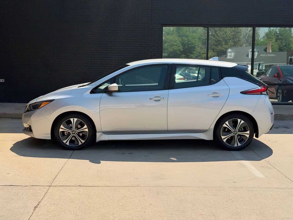 Nissan Leaf      2022