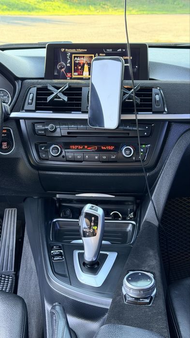BMW 328i xDrive 245 к.с.