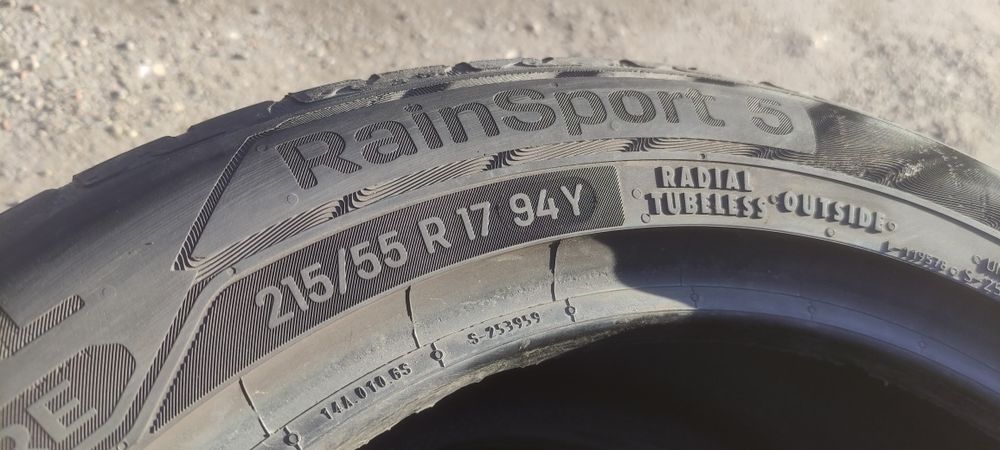 Opony letnie z 2020r 5mm 215/55/17 Uniroyal 5N