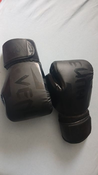 Перчатки для боксу VENUM 10у.