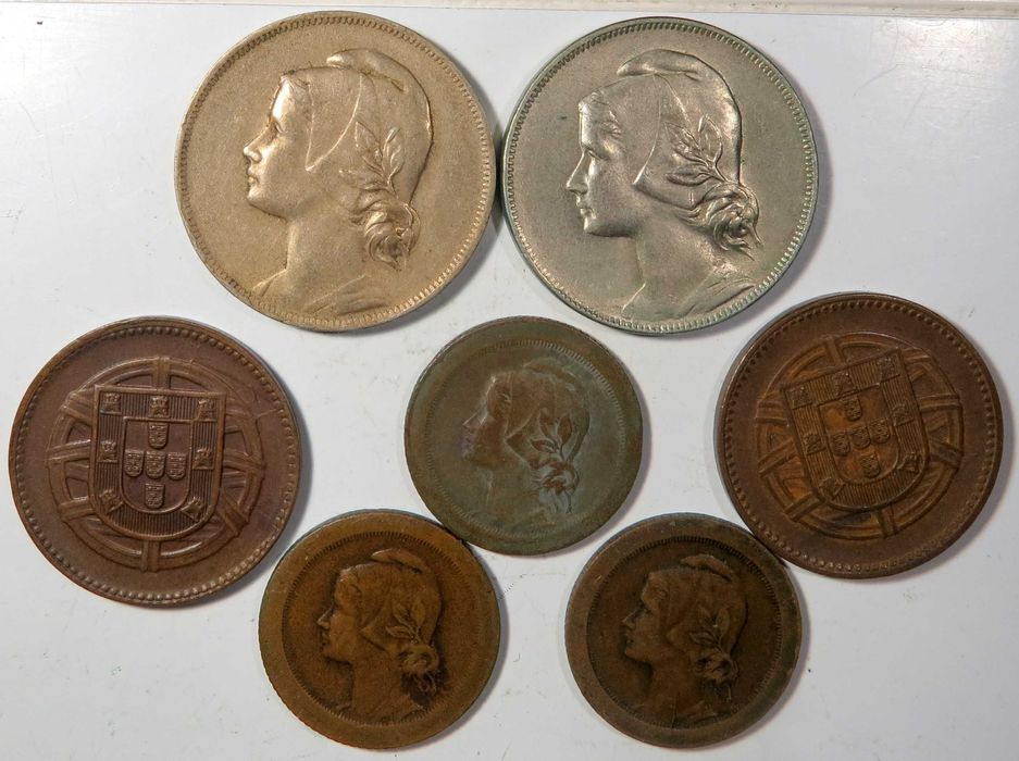 Moedas da Republica Portuguesa - Lote com 7 Moedas 1ª Republica - MBC+/ B SÓ 7,5€