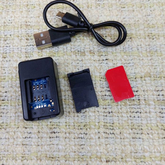 Миниатюрный GSM - GPS трекер надежный гпс микрофон M7 прослушка для мониторинга с мелочами на карте