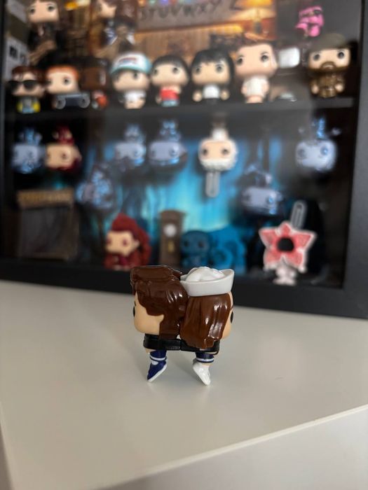 13 figurek Stranger Things Kinder Joy Funko Pop
