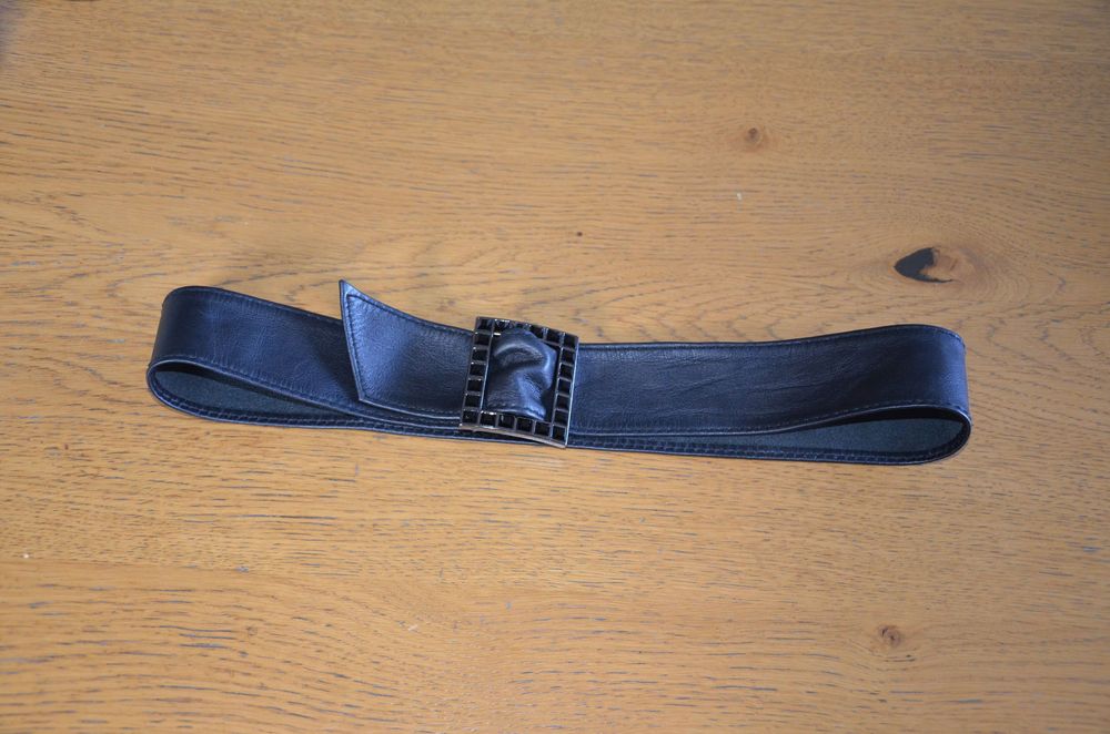 czarny pasek skóra Calvin Klein XS/S