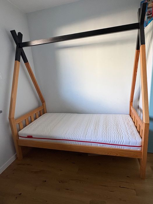 Łóżko drewniane dziecięce tipi