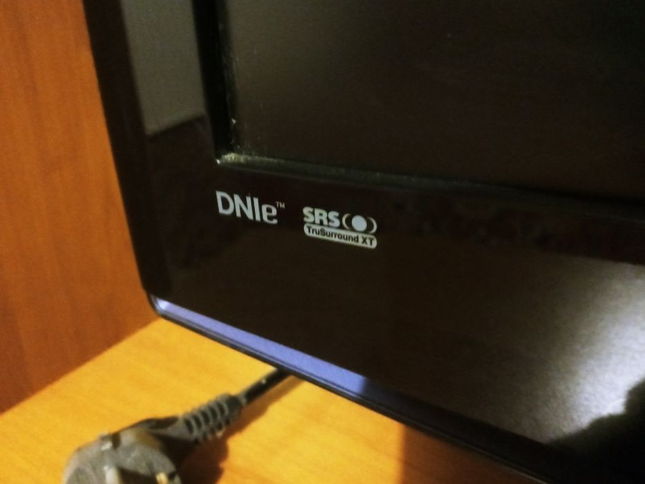 Telewizor Samsung 32 cale. Uszkodzony