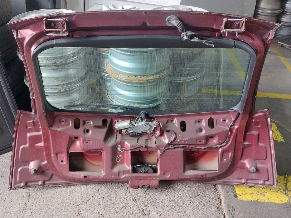 Tampa da Mala FORD FOCUS MK1 Carro