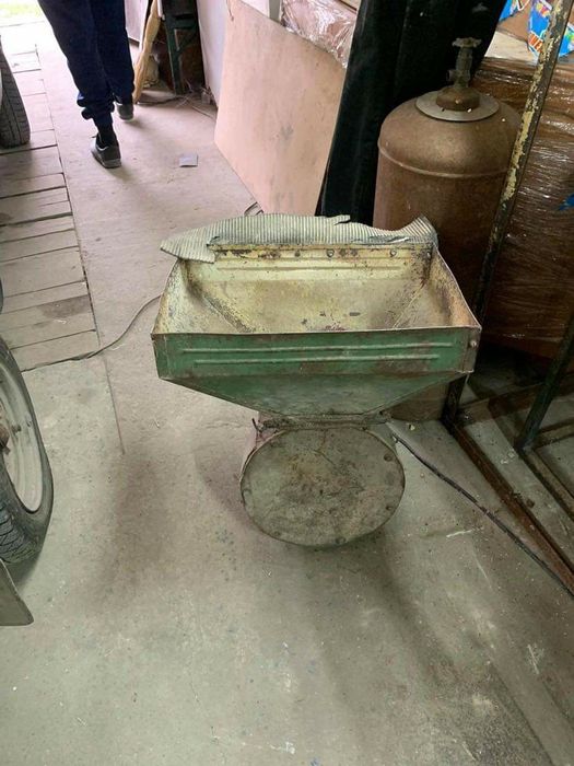 Продам зернодробилку