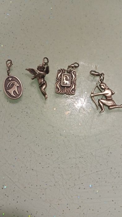 Срібний браслет та підвіси