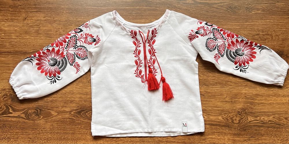 Вишиванка для дівчинки