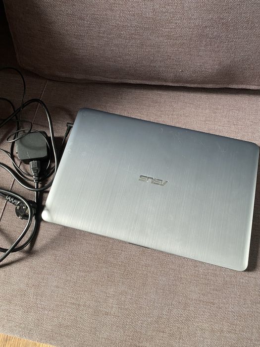 Ноутбук Asus X541U