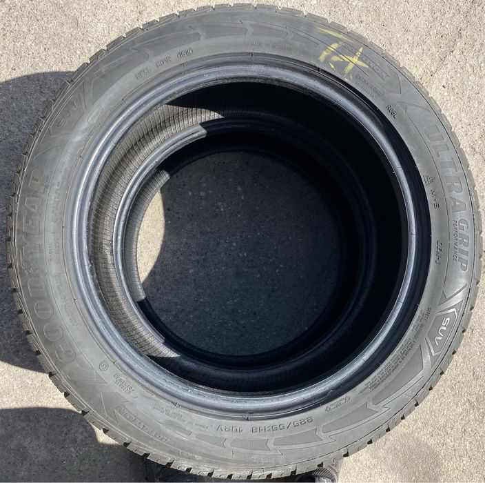 Opony zimowe Goodyear Ultra Grip Performance GEN-1 225/55 R18 2szt.