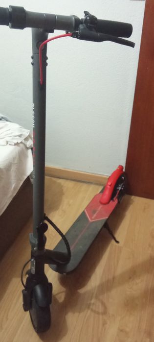 Trotinete elétrica 25Km com capace e cadeado compra até dia 30 do 10 e o  cadeado não paga por 160€ tudo