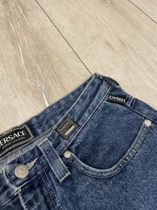 Оригінальні джинси Versace