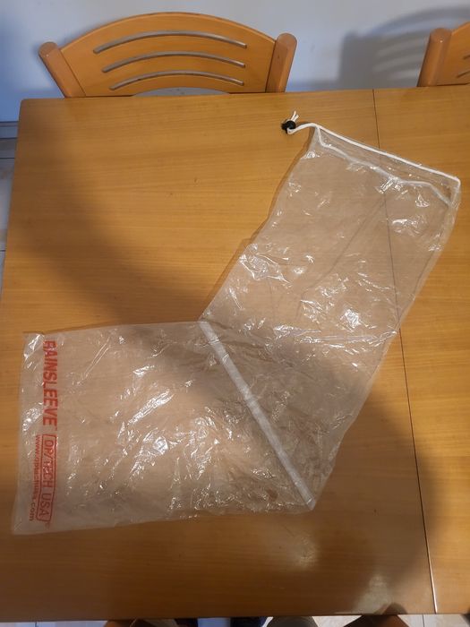 2 capas de chuva para câmara fotografica e teleobjetica