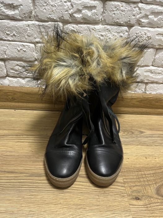 Чорні жіночі черевики шкіра