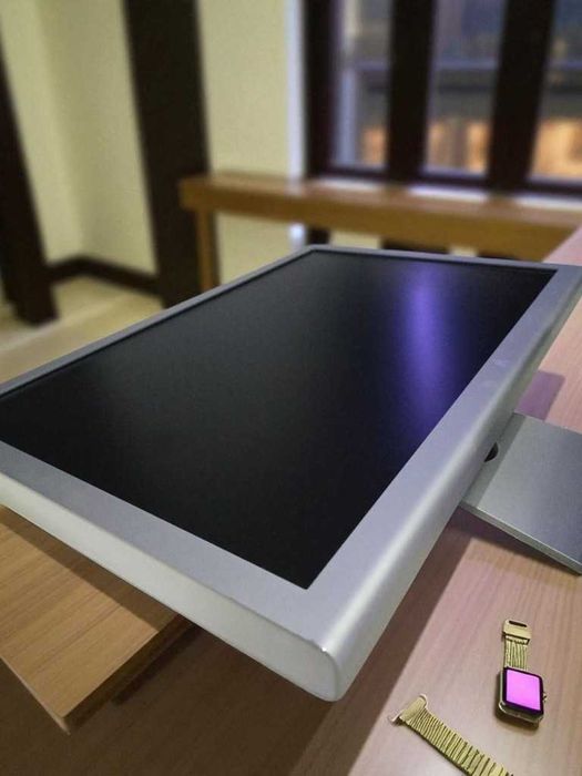 Zestaw Mac Pro 5.1 2CPU Apple Cinema 20” Wacom Intuos3 Adobe CS6