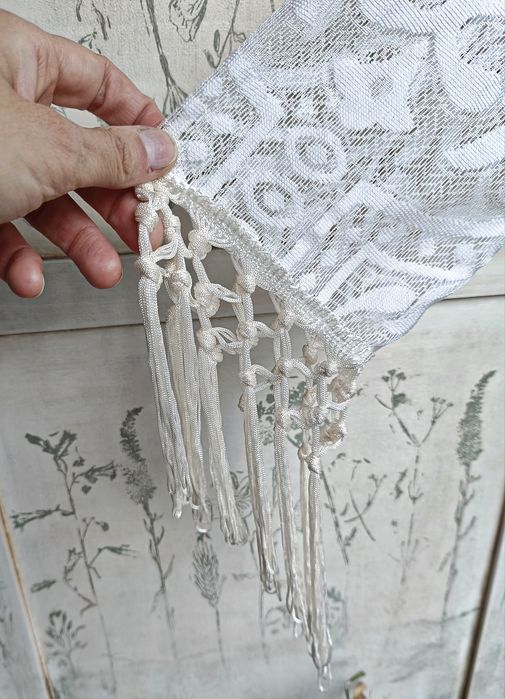 Narzutka koronkowa bohoz frędzlami kimono plażowe z firanki makrama chwosty biust 56x2 M L