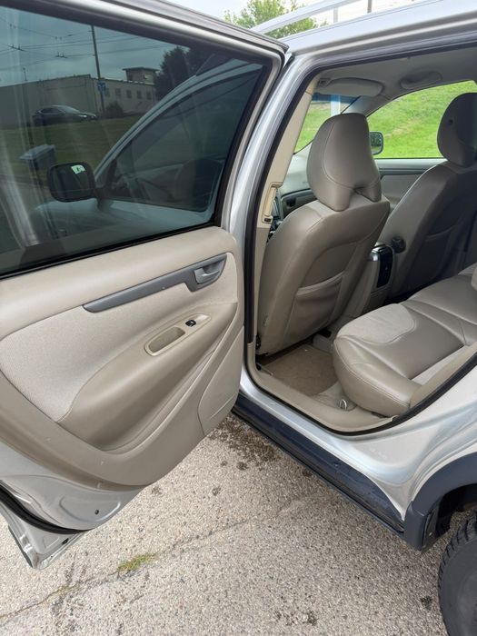 Volvo XC70 2.4D 2006 год 4WD