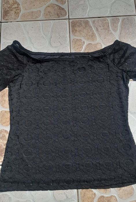 Czarna bluzka typu hiszpanka Dorothy Perkins