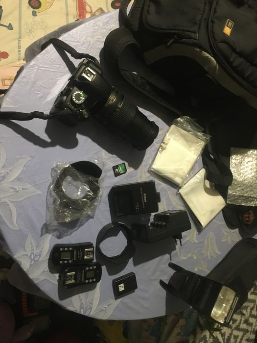 Фотоапарат Nikon D3100 спишка софтбокс отражатель штатив бленди синхро
