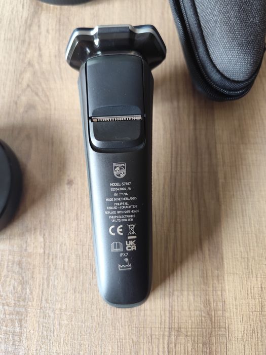 Máquina barbear Philips S7887/55 nova