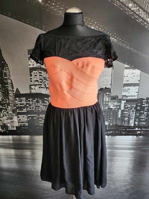 Zwiewna sukienka hiszpanka wesele pomarańcz neon koronka