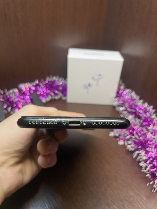 Продам IPhone 7 Plus 128gb