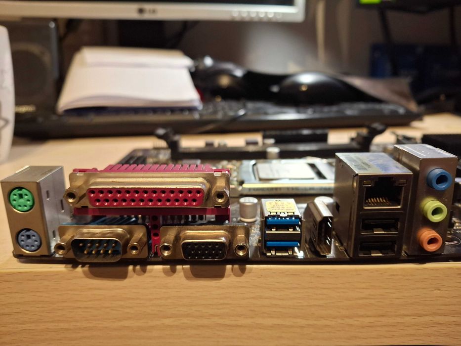 Płyta głowna + procecor + 8GB Ram do koparki kryptowalut i nie tylko