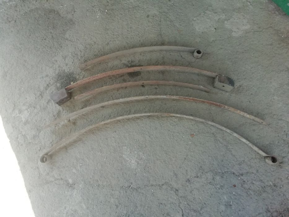 Рессоры на Москвич машина прицеп