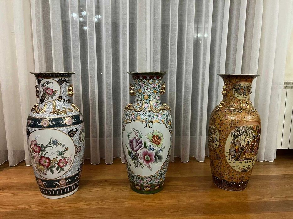 Jarras/Vasos Decorativos em Porcelana