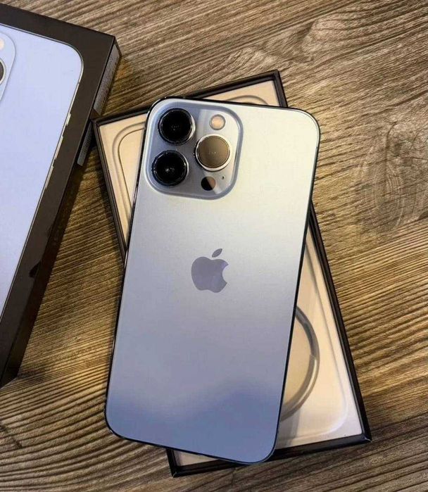 Продам iPhone 13 pro 256
