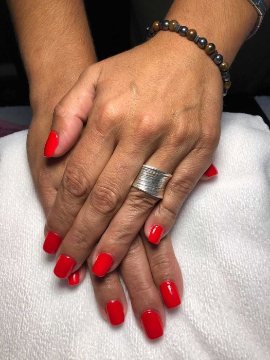 Modelo alongamento unhas