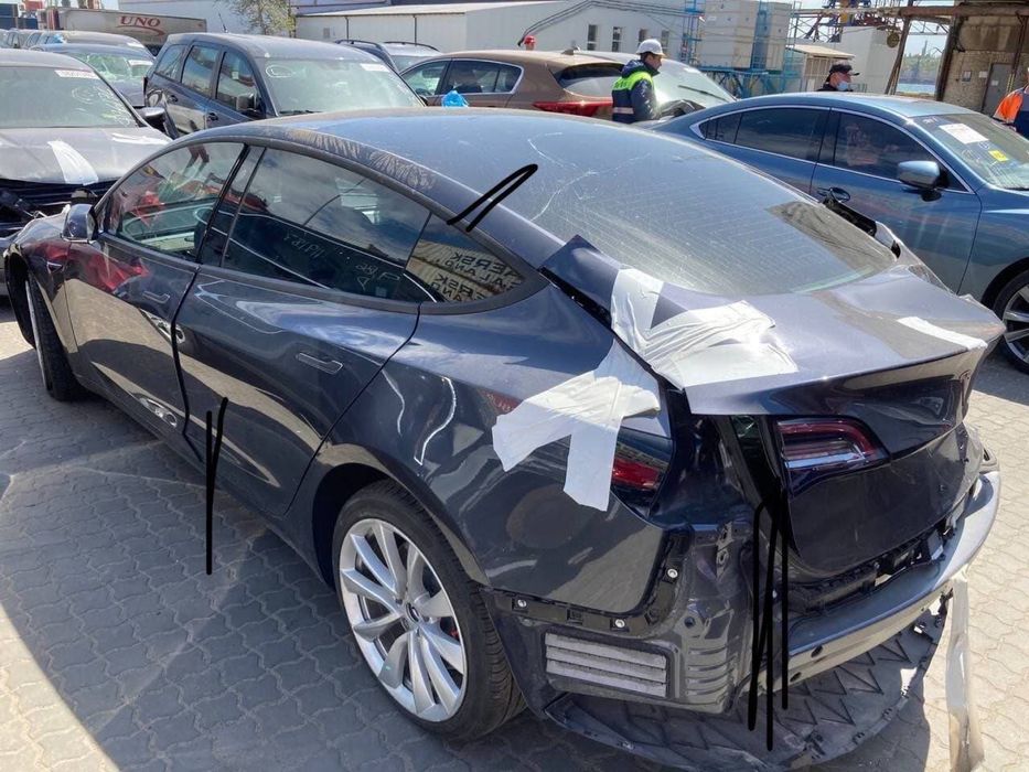 Разборка tesla model 3 (модел 3)