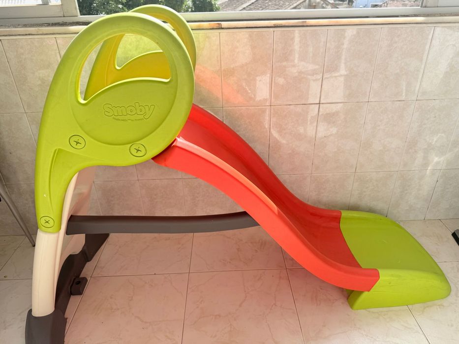 Vendo escorrega otimo estado