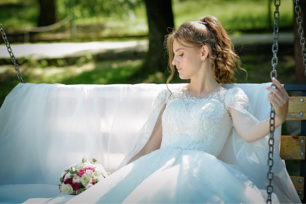 Весільна сукня  від бренду  MERCY