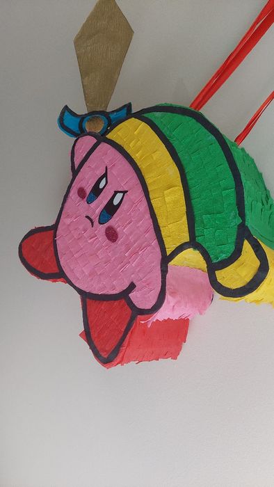 Piniata kirby z mieczykiem 35cm