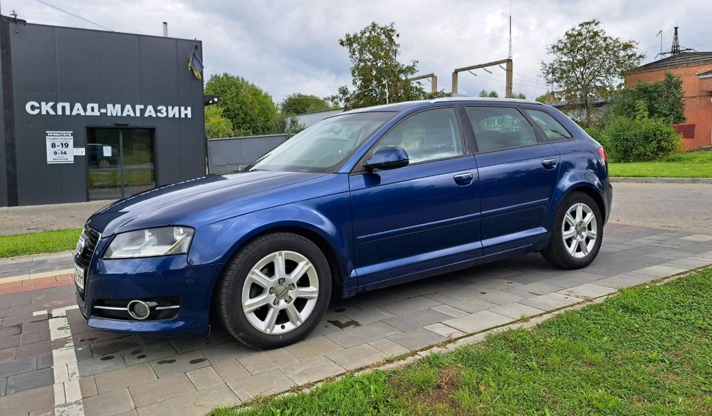 Автомобіль Ауді а3