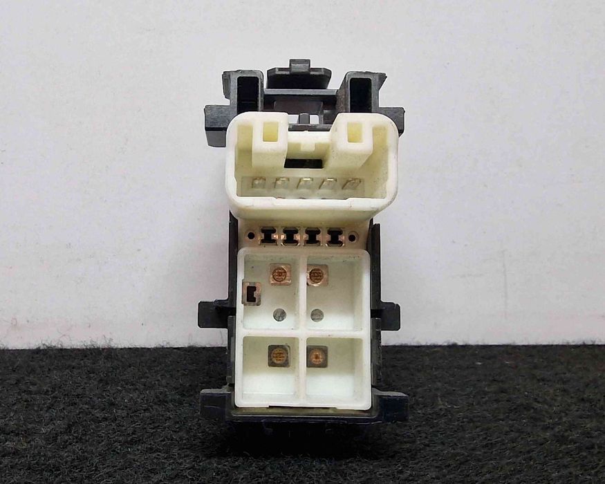 Comando / Botão / Interruptor Vidros Trás Direito 192829 - TOYOTA YARIS
