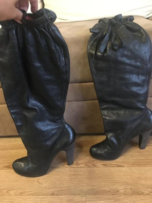 Фирменные кожаные сапоги Marc Jacobs