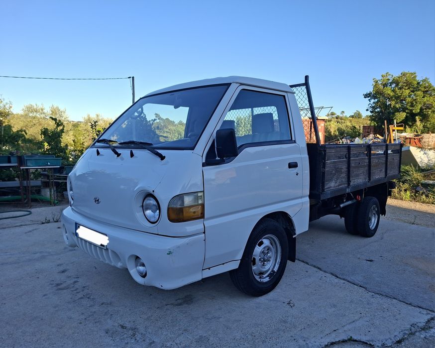 Hyundai     H100