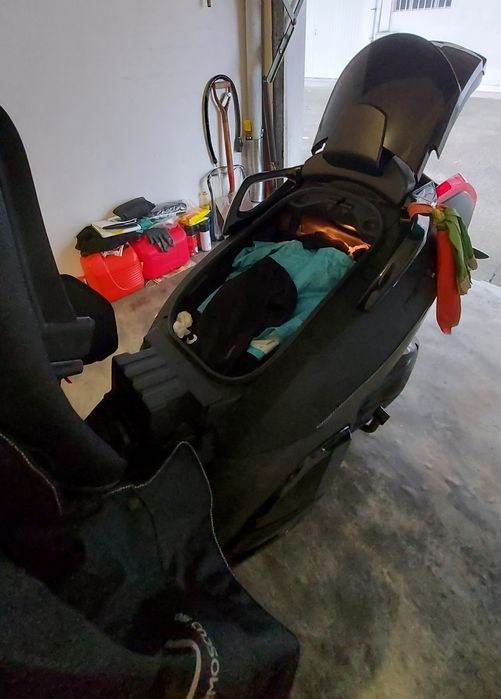 Scooter 400cm3 impecável