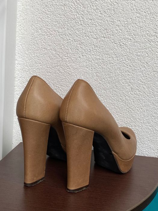 Підбори Rylko, коричневого кольору, 37-го розміру.