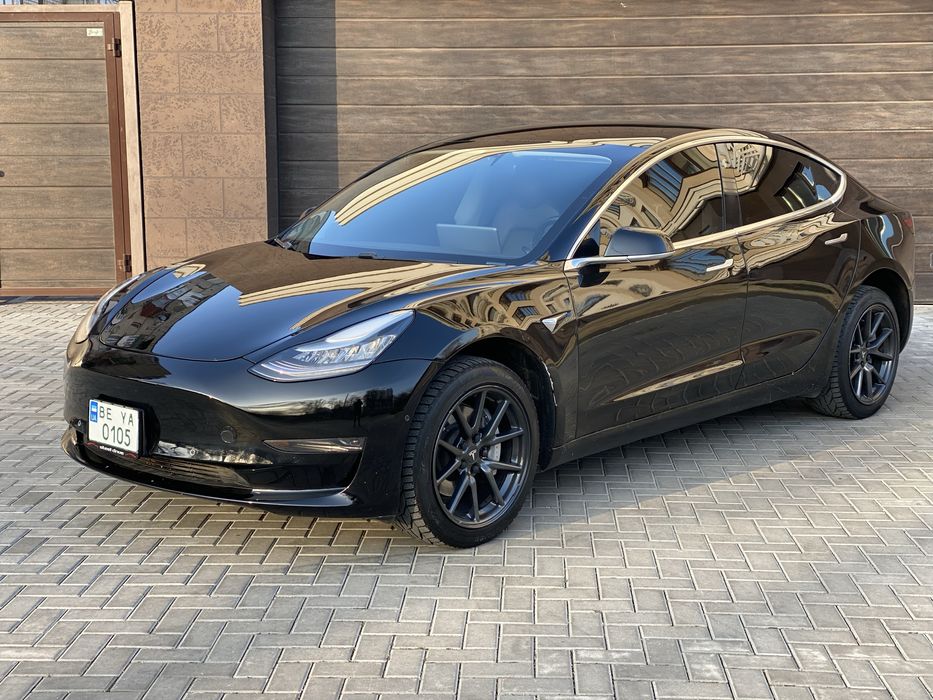 Tesla Model 3 2019