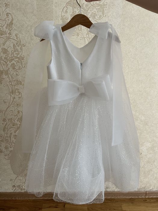 Плаття дитяче святкове